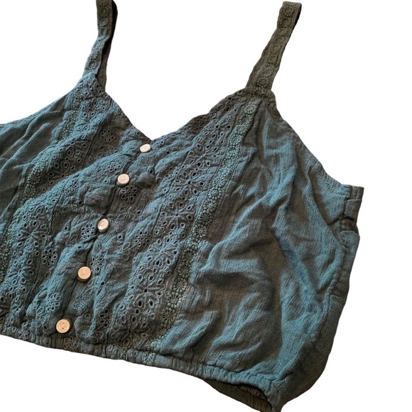 Women's American Eagle teal green cropped button tank - Picture 2 of 7